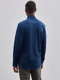 Camisa slim fit com bolsos