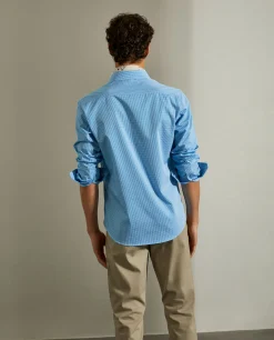 Camisa slim fit com padrão de quadrados