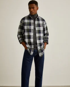 Camisa slim fit com padrão de xadrez