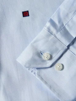 Camisa slim fit de algodão em cor lisa