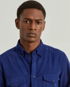 Camisa slim fit de bombazine em cor lisa