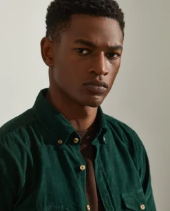 Camisa slim fit de bombazine em cor lisa