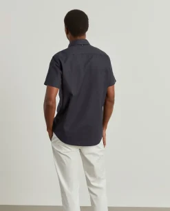 Camisa slim fit de manga curta