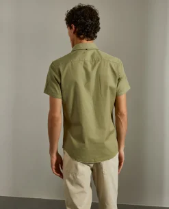 Camisa slim fit de manga curta