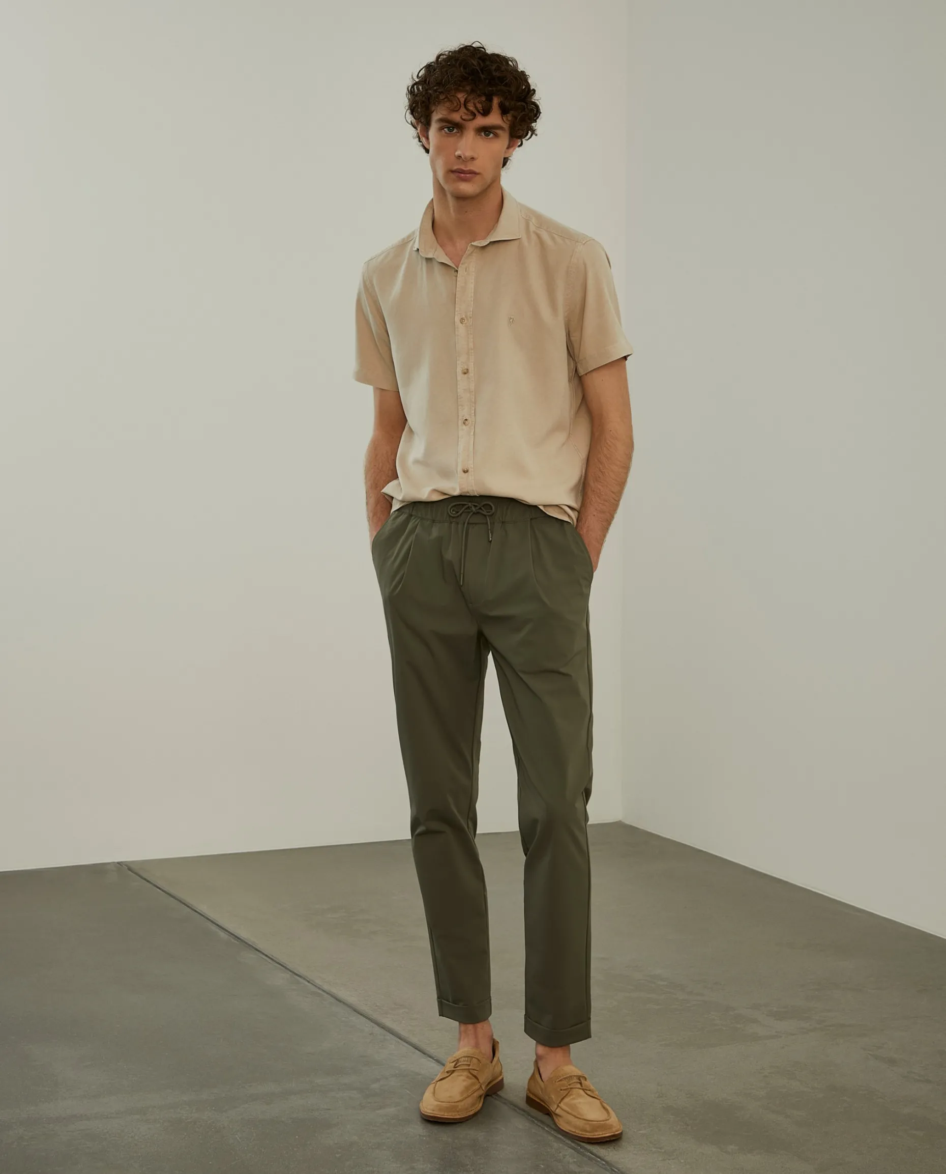 Camisa slim fit de manga curta