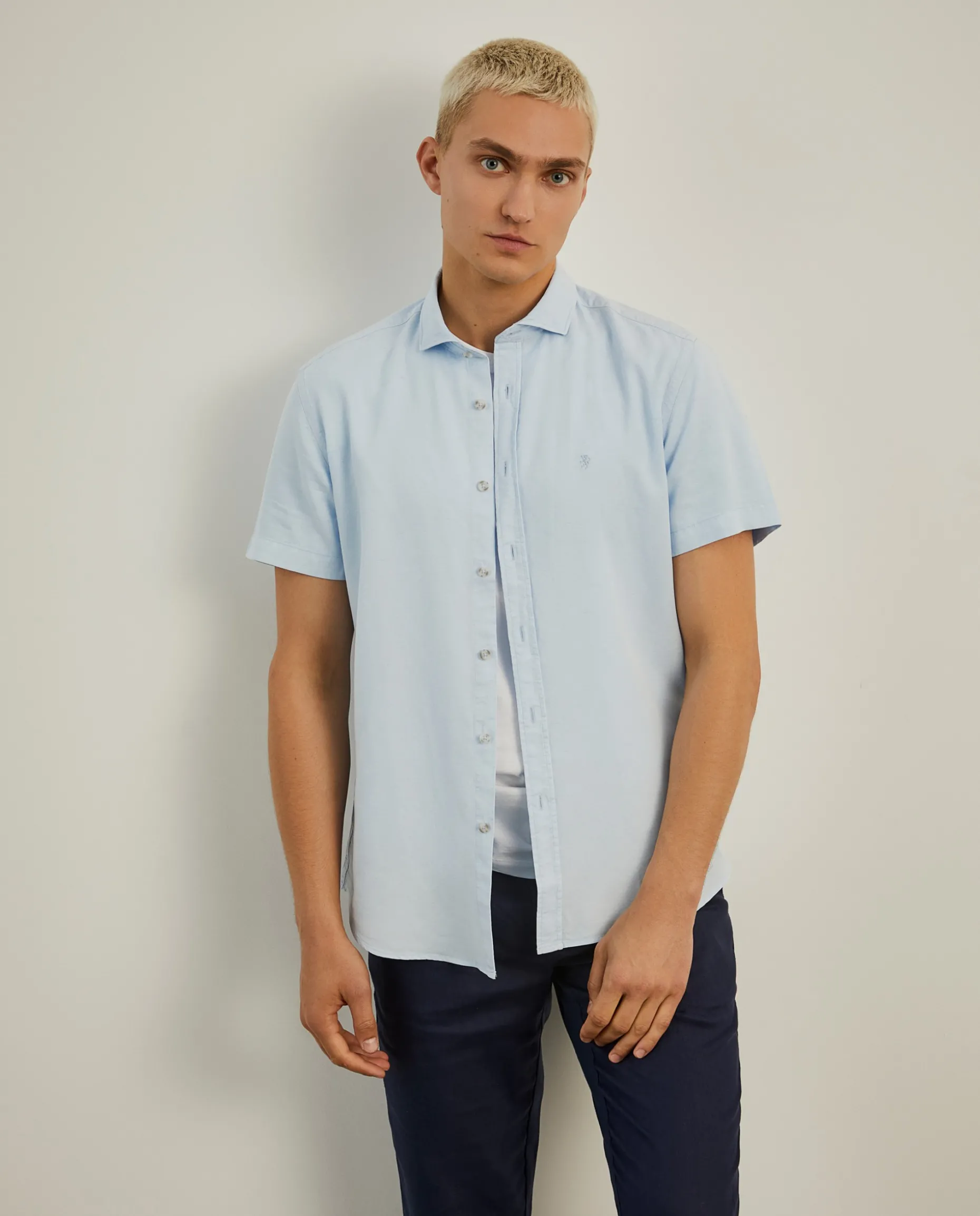 Camisa slim fit de manga curta