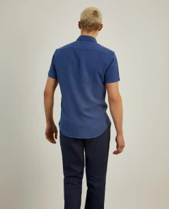 Camisa slim fit de manga curta