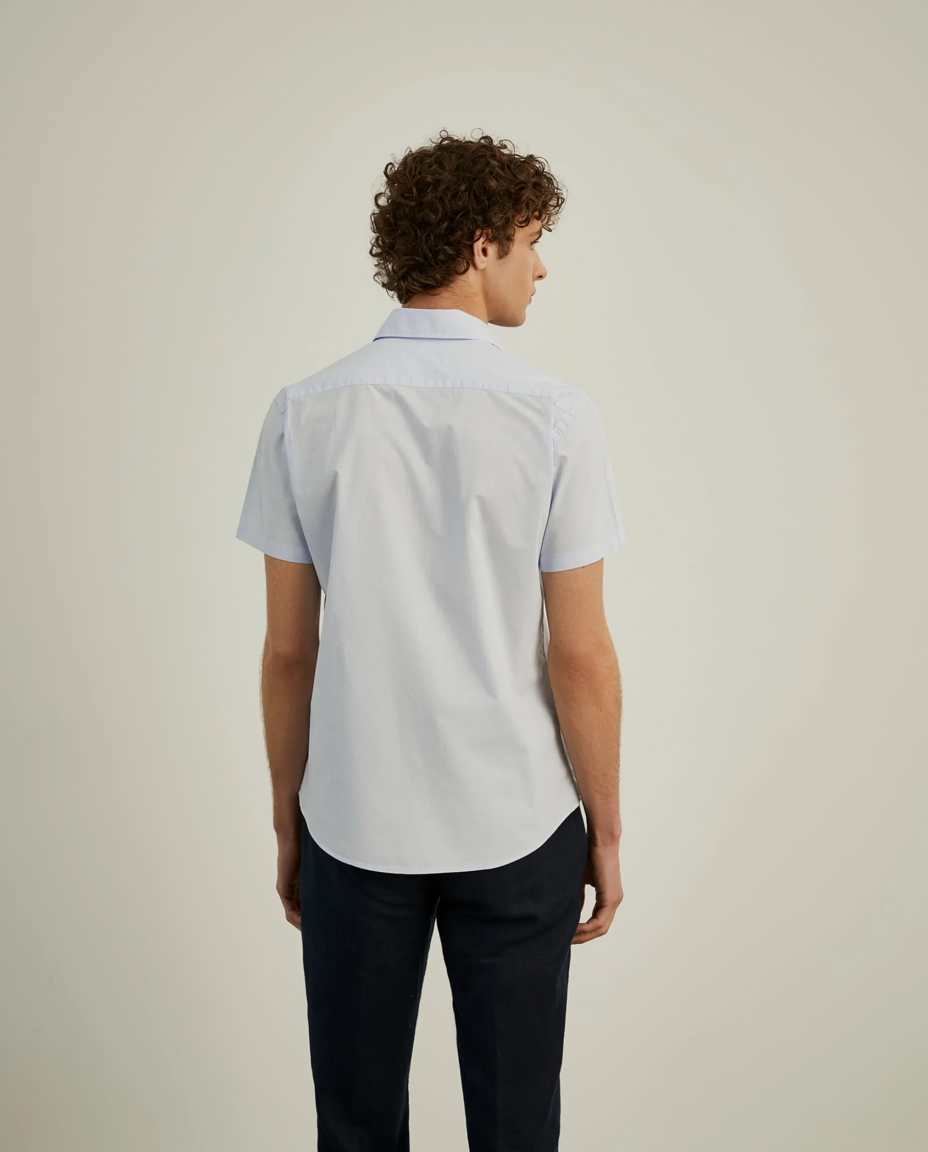 Camisa slim fit de manga curta