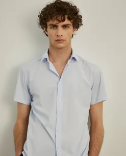 Camisa slim fit de manga curta