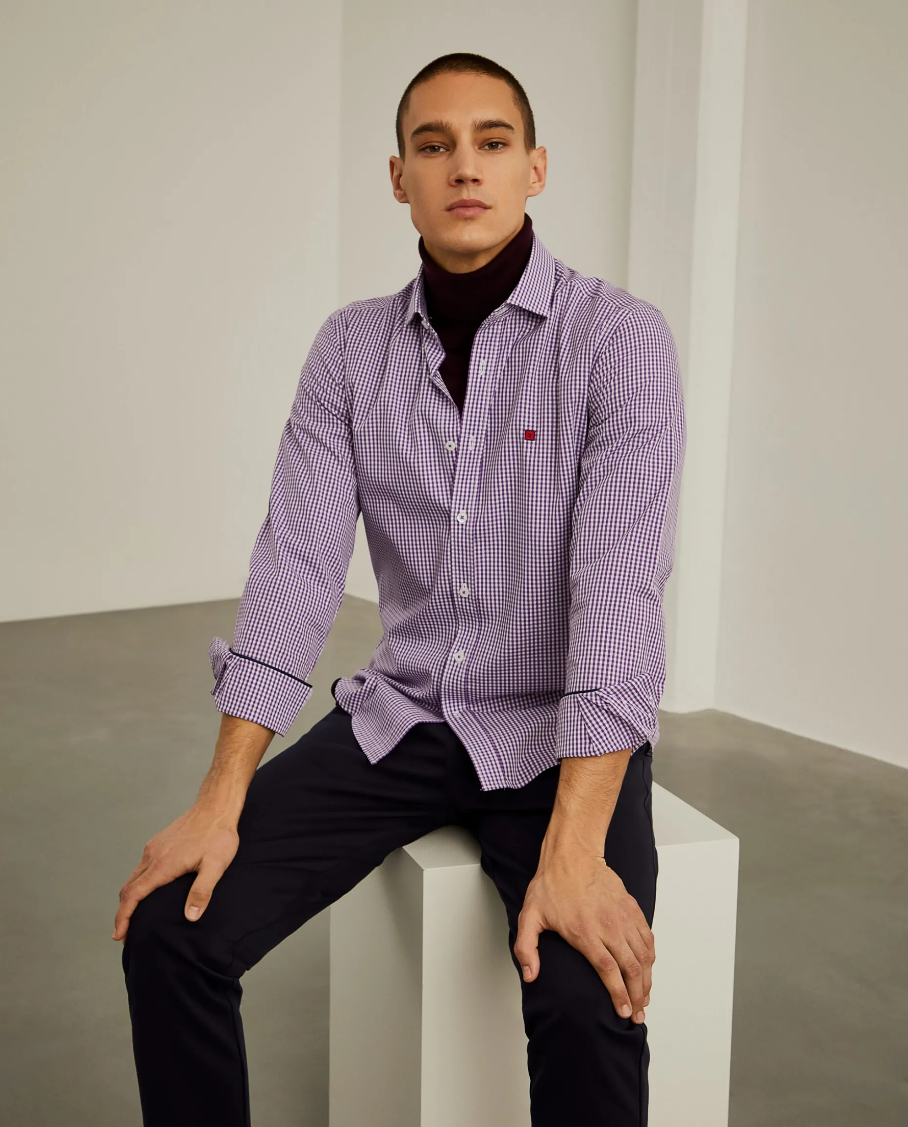 Camisa slim fit em algodão padrão quadrados