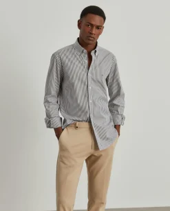 Camisa slim fit em algodão às riscas