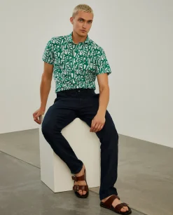 Camisa slim fit em linho com padrão all over