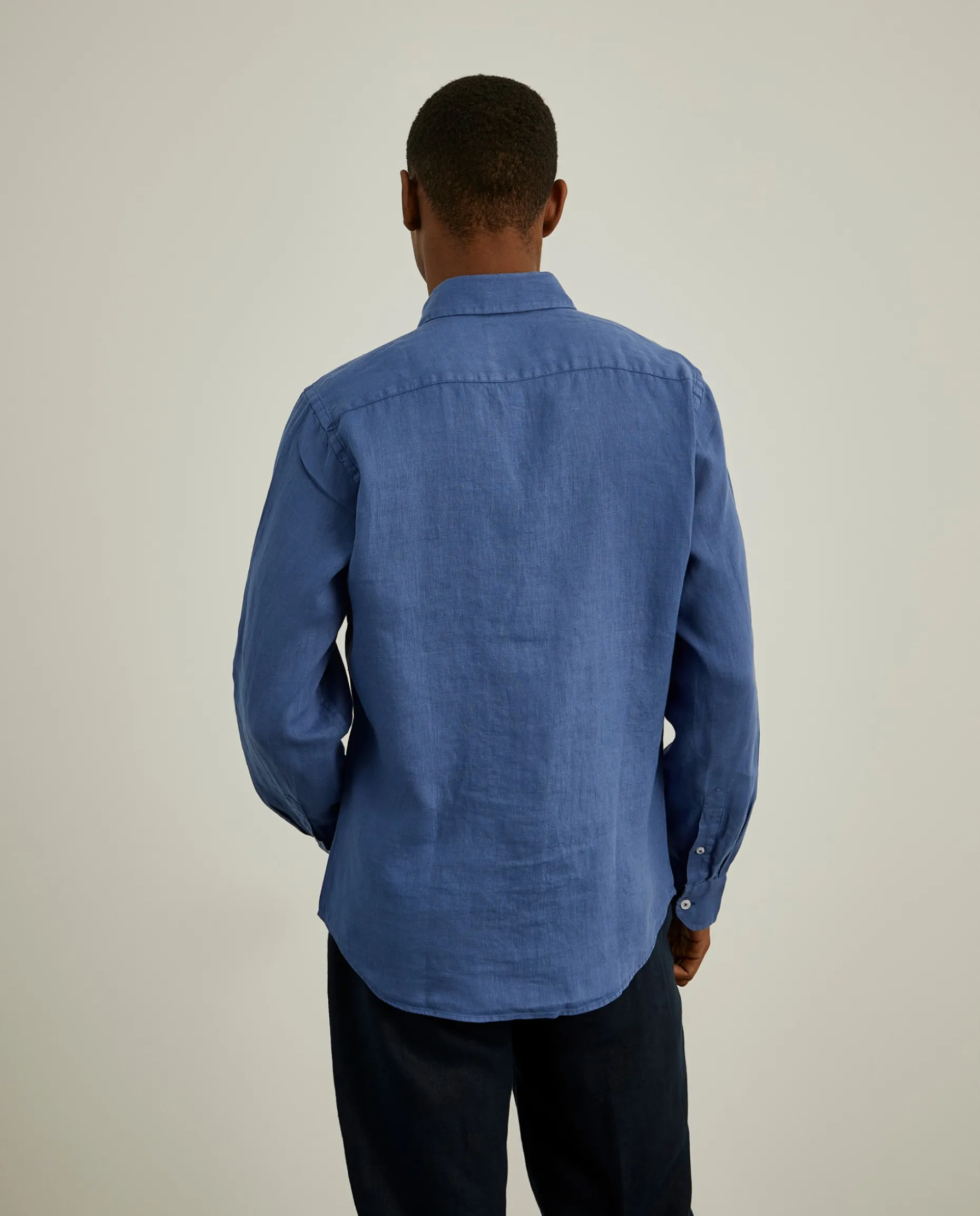 Camisa slim fit em linho garment dye