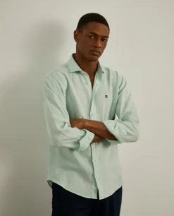Camisa slim fit em linho garment dye