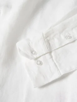 Camisa slim fit em linho gola mandarim