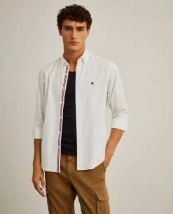 Camisa slim fit em sarja