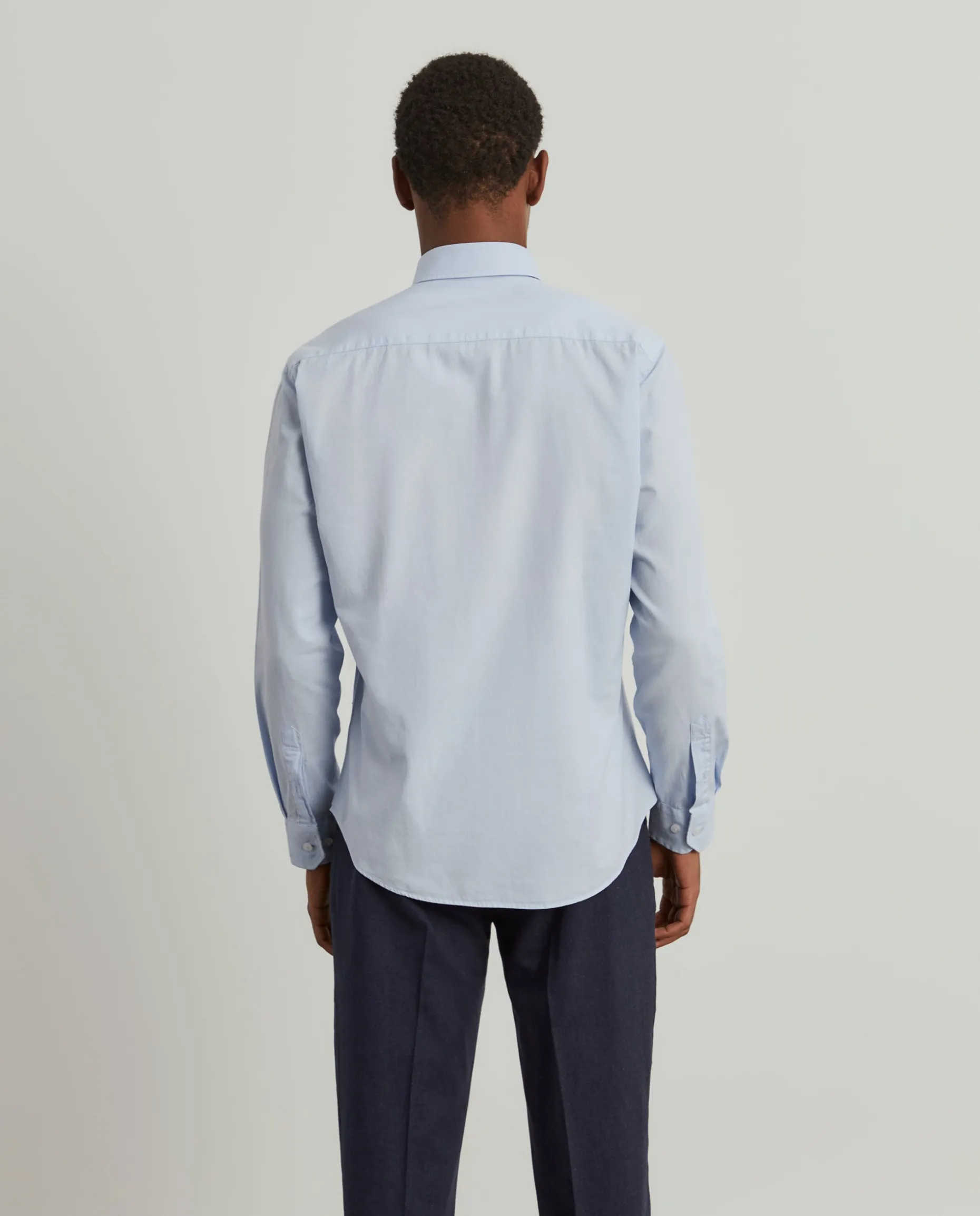 Camisa slim fit em sarja