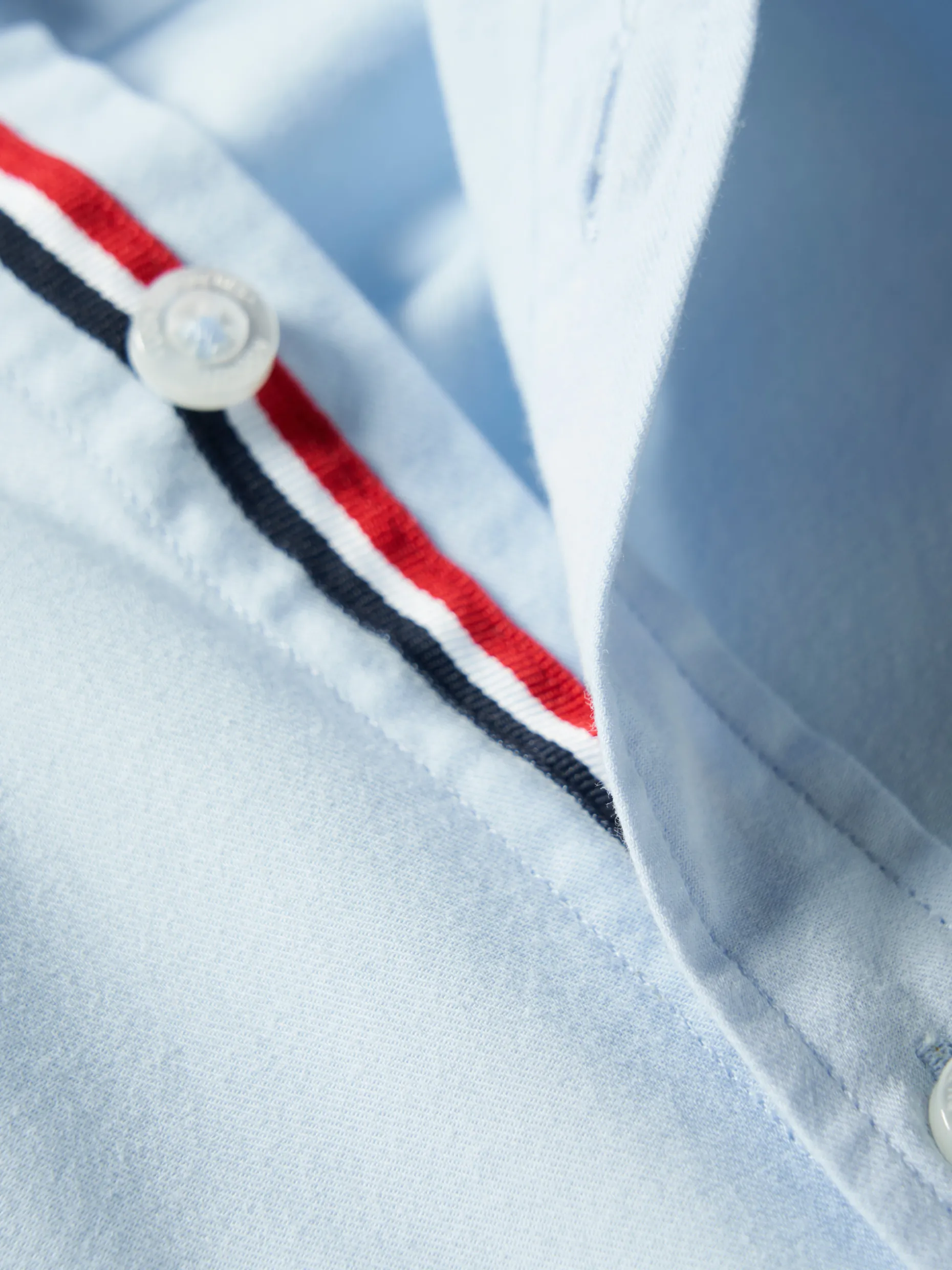 Camisa slim fit em sarja