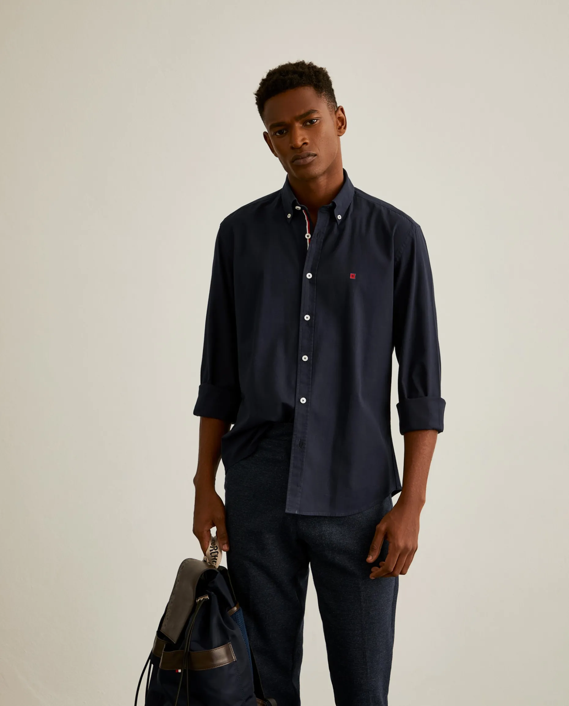 Camisa slim fit em sarja