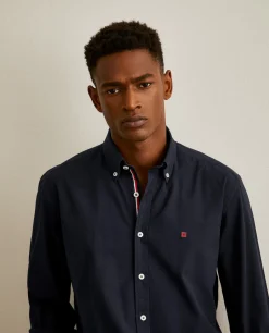 Camisa slim fit em sarja