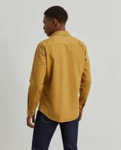 Camisa slim fit em sarjinha