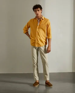 Camisa slim fit em tecido popelina