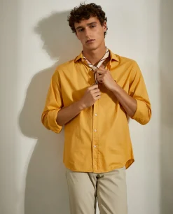 Camisa slim fit em tecido popelina