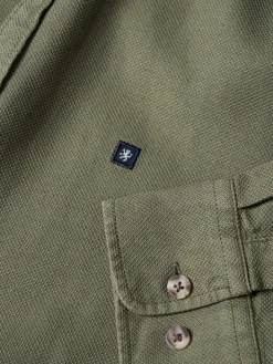 Camisa slim fit garment dye