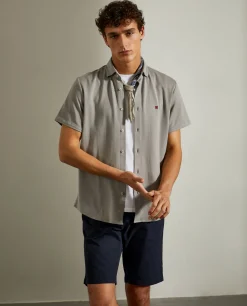 Camisa slim fit mang curta