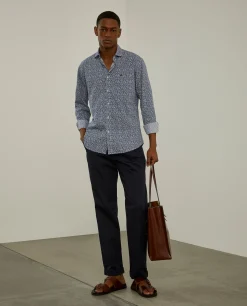 Camisa slim fit padrão floral