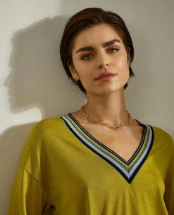 Camisola com decote em V