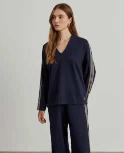 Camisola com riscas decote em V