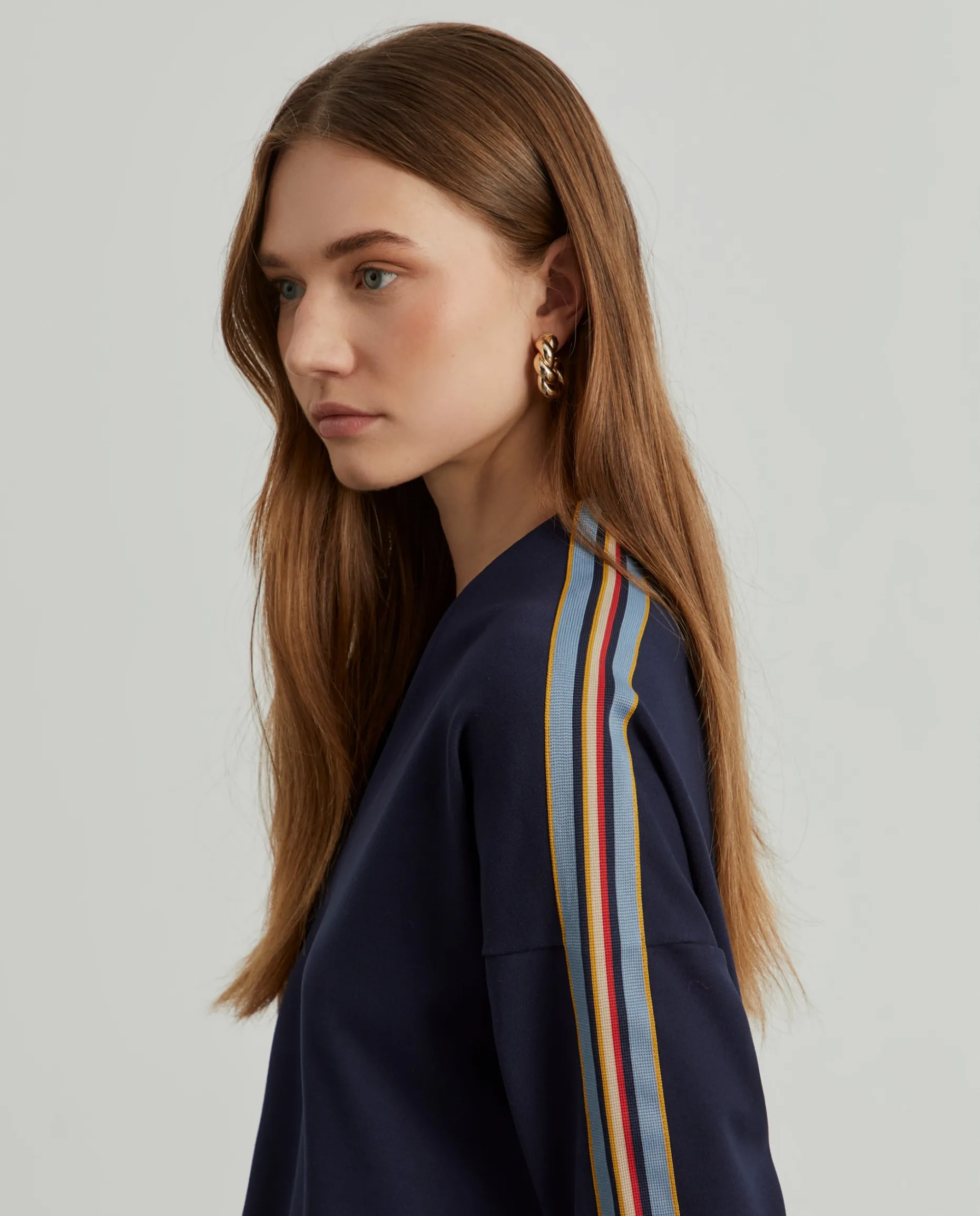 Camisola com riscas decote em V