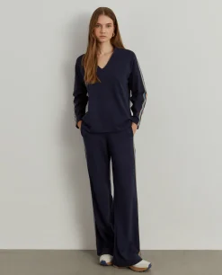 Camisola com riscas decote em V