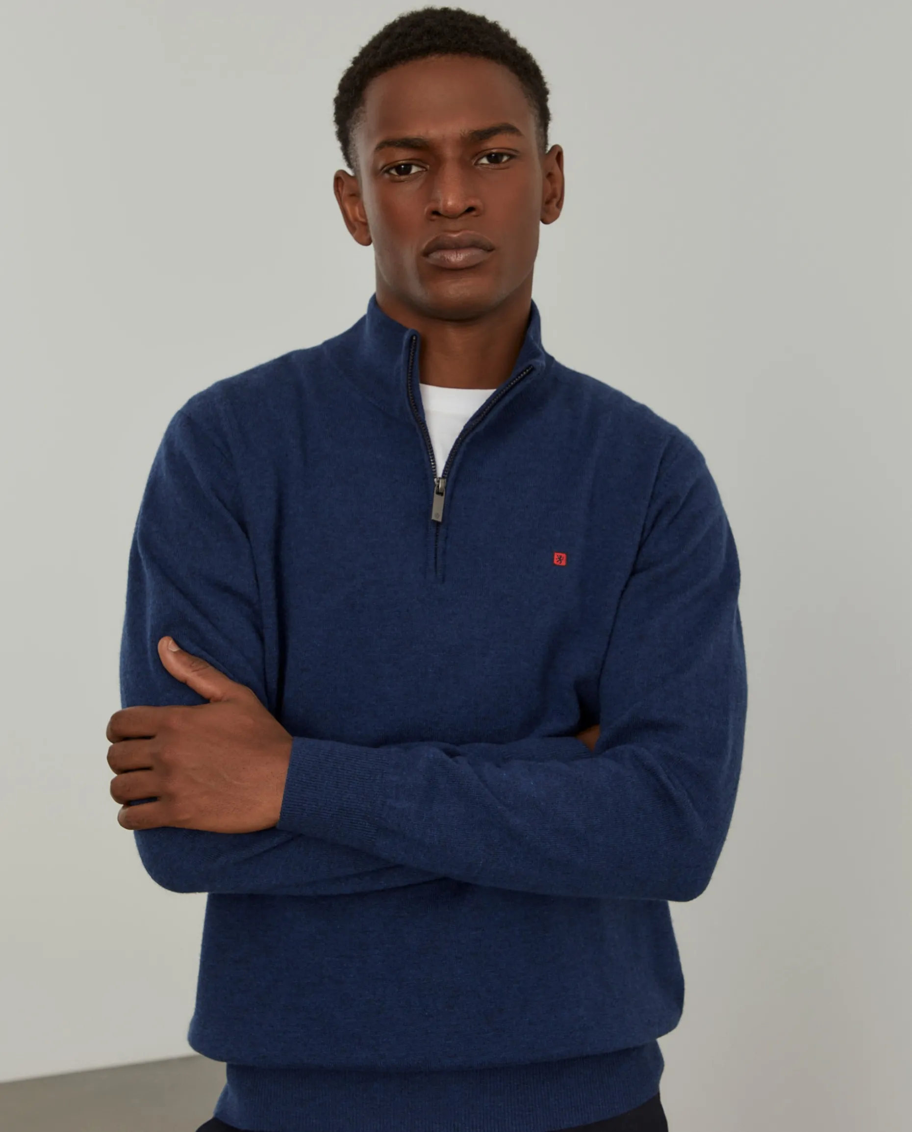 Camisola de lã com fecho