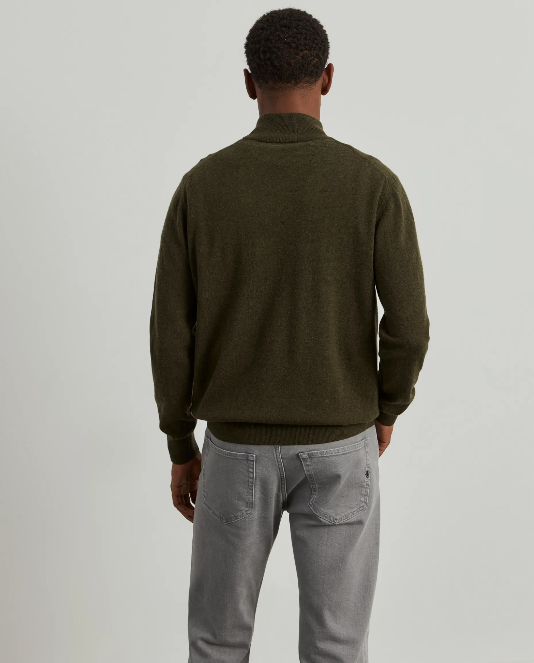 Camisola de lã com fecho