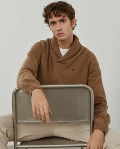 Camisola de lã gola em trespasse