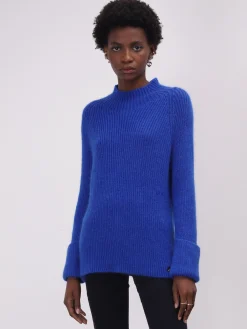 Camisola de meia gola em lã com punhos dobrados