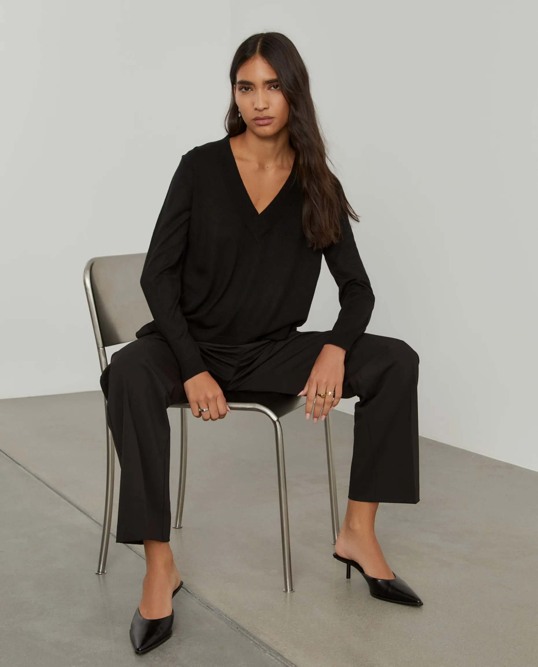 Camisola decote em V com lã