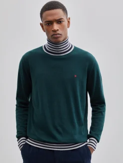 Camisola gola alta com detalhe de riscas