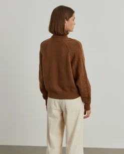 Camisola gola alta mangas croché