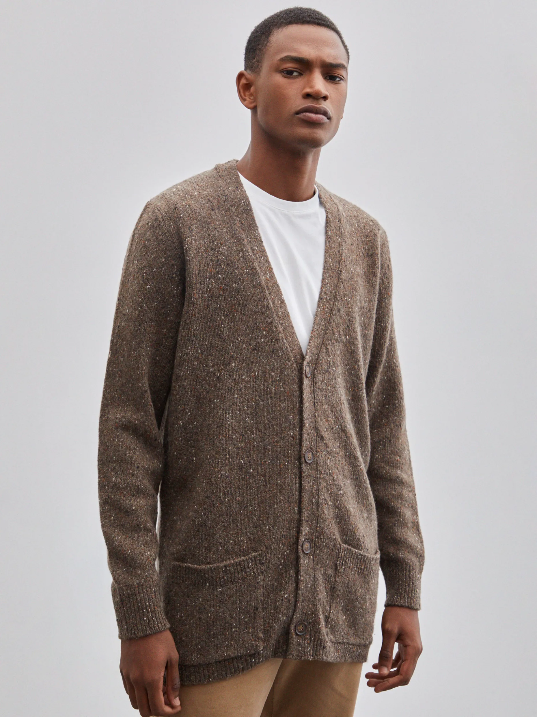 Cardigan bicolor mistura de lã