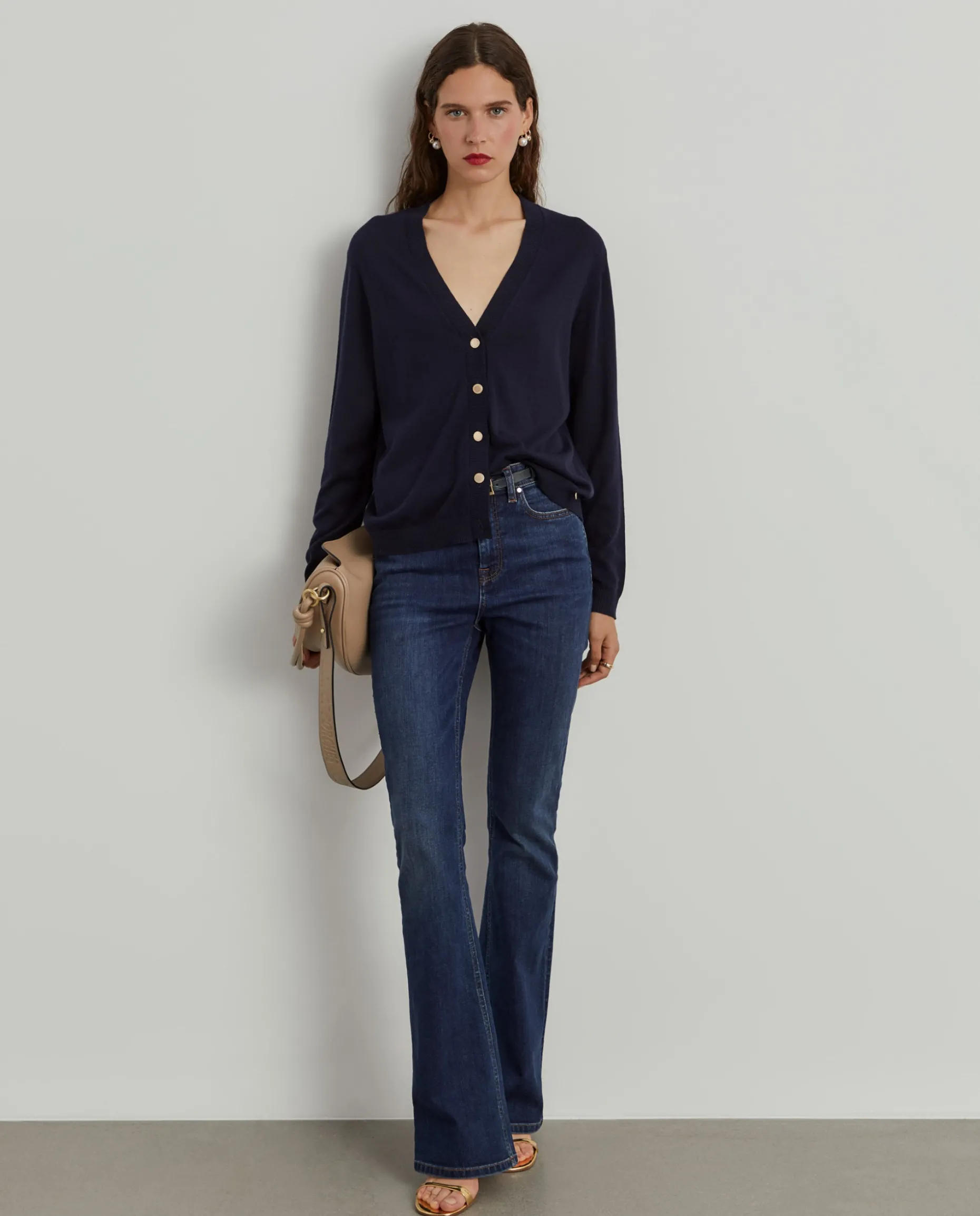 Casaco de malha básico com botões