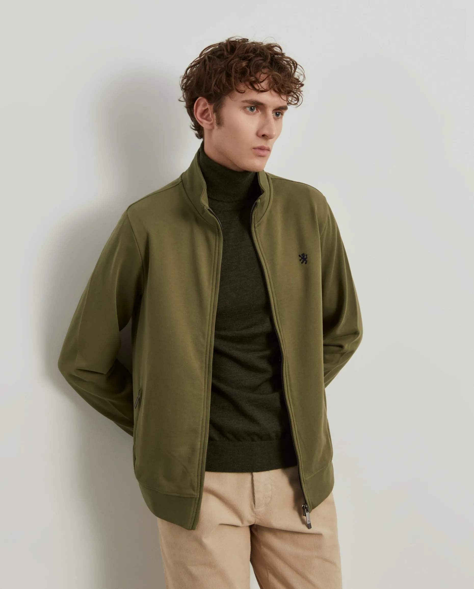 Casaco de malha em algodão gola alta