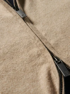 Casaco malha color block com fecho