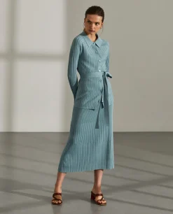 Casaco para mulher estruturado com cinto