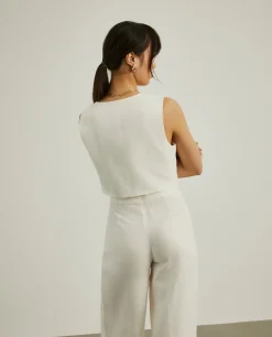 Colete 100% linho com botões brasão dourados