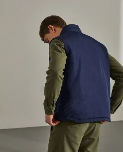 Colete reversível com padrão tropa e bolsos