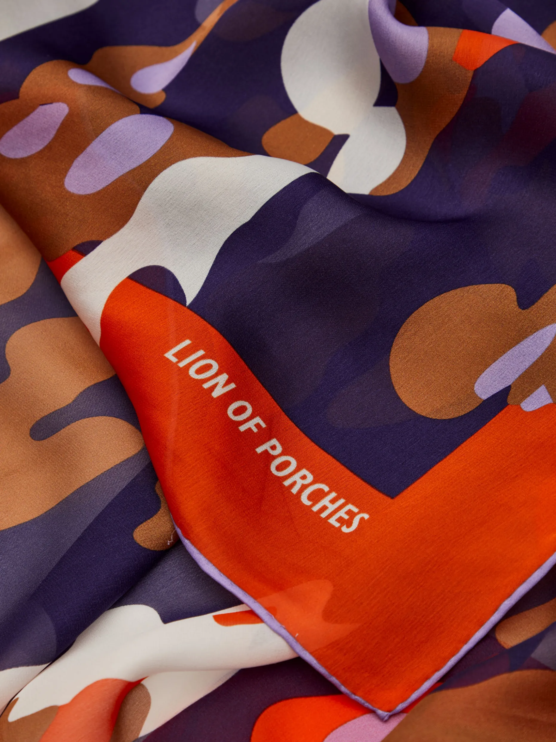 Lenço de seda estampado