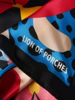 Lenço estampado com padrão animal